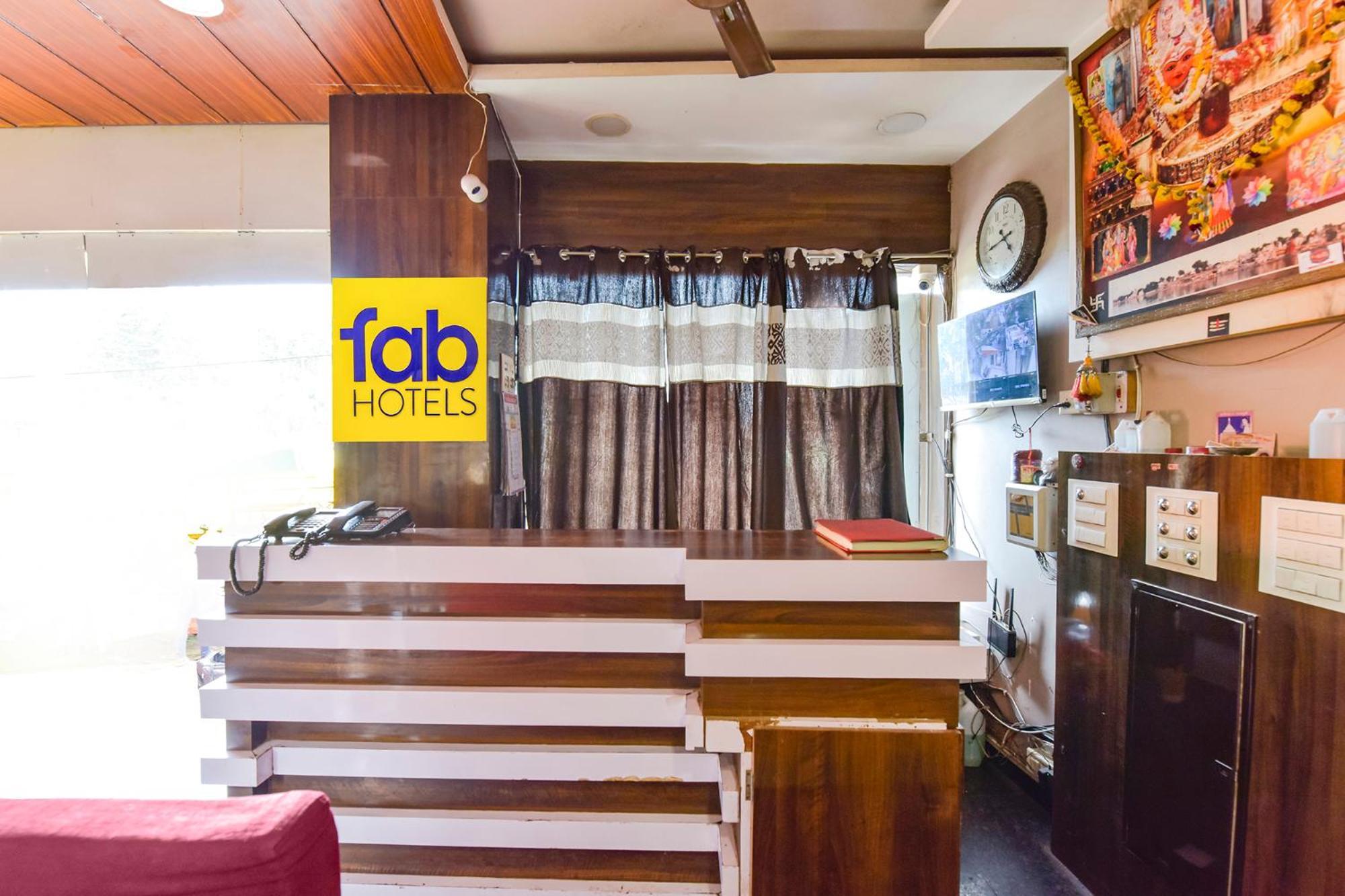 Fabhotel Raghumani Palace Ujjain Exterior foto
